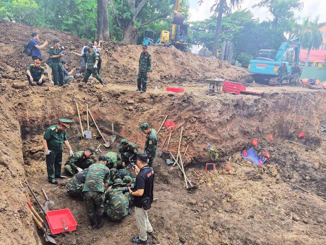 Phát hiện thêm 14 hài cốt liệt sĩ tại Công viên Lê Thị Riêng, nâng tổng lên 182 bộ- Ảnh 2.