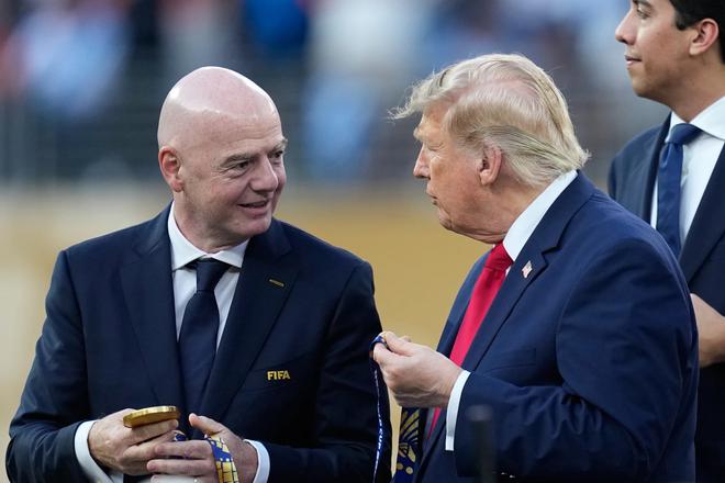 UEFA cảnh báo kiện FIFA sau kế hoạch bán cổ phần World Cup bị hủy bỏ - Ảnh 5.