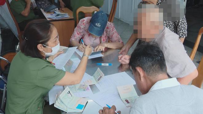 60 Giây Sáng ngày 6/8/2026 | Tiếp nhận 47 công dân Việt Nam bị Hoa Kỳ trục xuất- Ảnh 2.