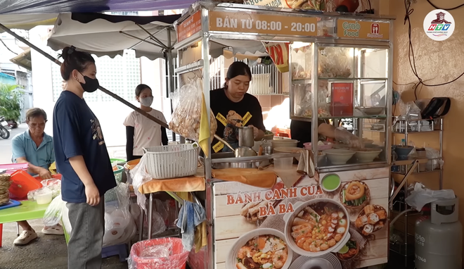 HTV Thành phố không ngủ: Bánh canh cua bình dân chinh phục Michelin Guide- Ảnh 5.