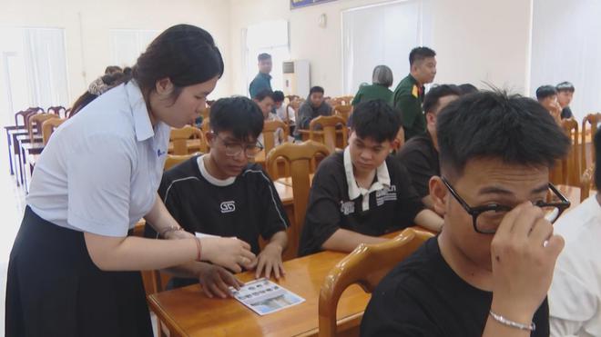60 Giây Trưa ngày 7/8/2026 | Khảo sát an toàn thực phẩm tại chợ đầu mối Bình Điền - Ảnh 7.