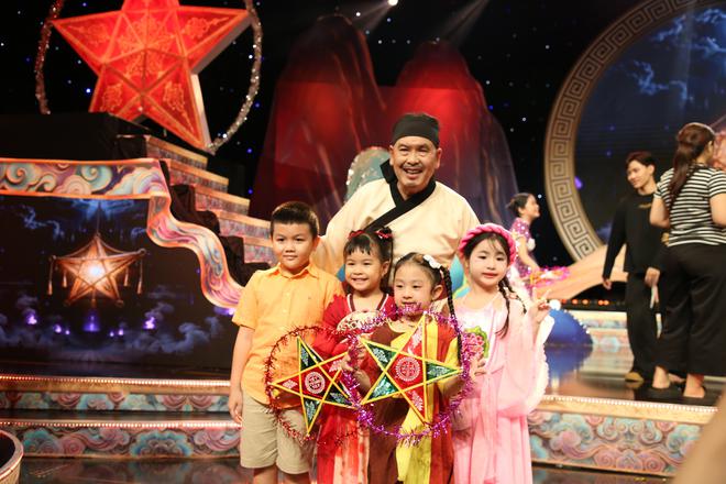 Nghệ sĩ Hữu Nghĩa hóa thân thành Ông Bảy Tre trong “Vườn Âm Nhạc – Ánh sao lấp lánh đêm rằm” - Ảnh 12.