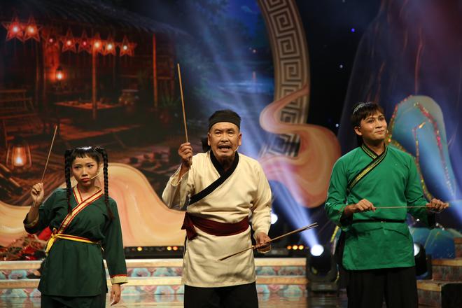Nghệ sĩ Hữu Nghĩa hóa thân thành Ông Bảy Tre trong “Vườn Âm Nhạc – Ánh sao lấp lánh đêm rằm” - Ảnh 3.