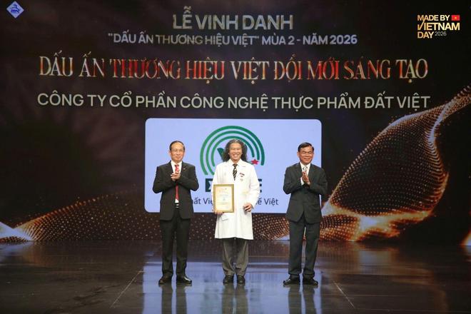 [TRỰC TIẾP] Dấu ấn Thương hiệu Việt 2026: Bản lĩnh khơi dòng - Ảnh 36.