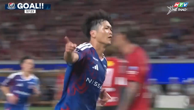 J1-League khởi đầu mùa giải mới với những màn rượt đuổi hấp dẫn- Ảnh 4.