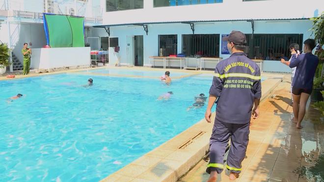 Trang bị kỹ năng phòng, chống đuối nước cho trẻ- Ảnh 2.