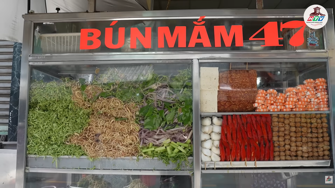 HTV Thành phố không ngủ: Bún Mắm 47 hơn 40 năm giữ vị - Ảnh 2.