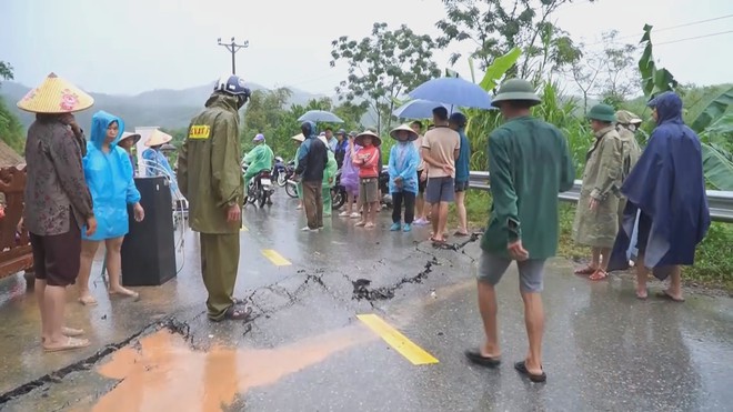 60 Giây Trưa ngày 18/9/2026 | Mưa lớn dịch chuyển vào Trung Bộ - Ảnh 6.