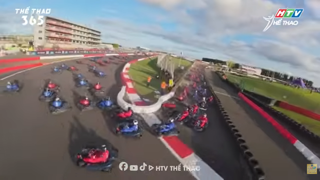 Thử thách đặc biệt dành cho Max Verstappen - Ảnh 2.