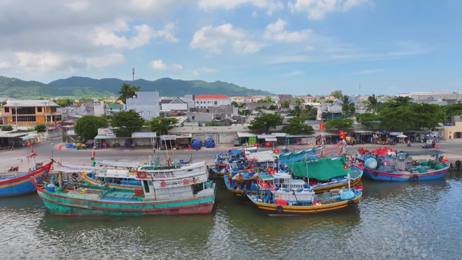 Trung thu ấm áp tại một lớp học tình thương | Vươn Khơi - Ngày 23/9/2026 - Ảnh 6.