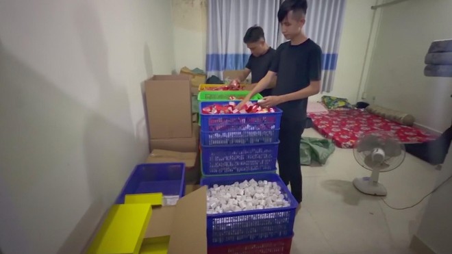 60 Giây Sáng ngày 27/9/2026 | Triệt phá đường dây làm giả thuốc An Cung và gần 20 triệu sản phẩm mỹ phẩm ngoại  - Ảnh 2.