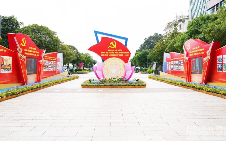 Người dân TP. Hồ Chí Minh kỳ vọng vào thành công của Đại hội
