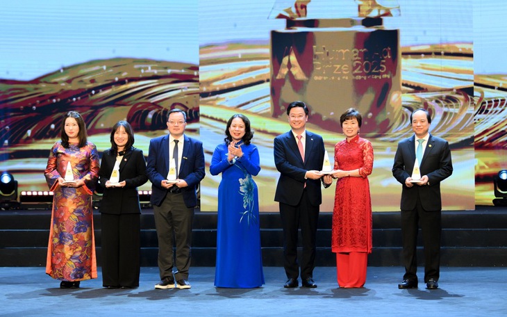 Viettel tiếp tục gặt hái giải thưởng với dự án Internet trường học