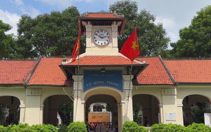 Chuyến tàu về tuổi thơ - Hành trang tới tương lai