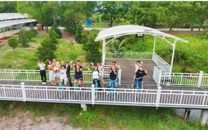 Gắn kết con người với thiên nhiên qua phát triển du lịch xanh