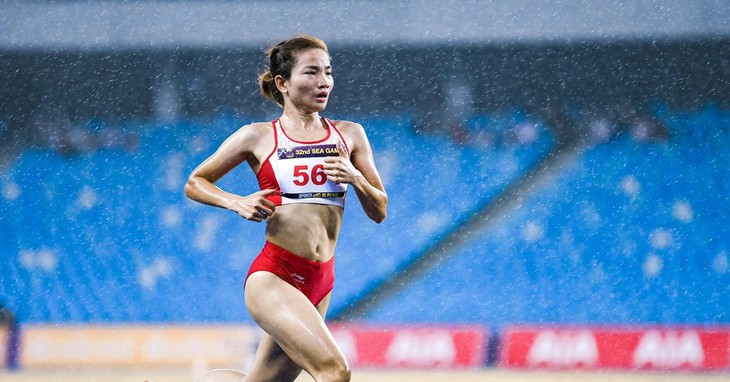 Nguyễn Thị Oanh lập hat-trick vàng ở Giải điền kinh quốc gia 2025
