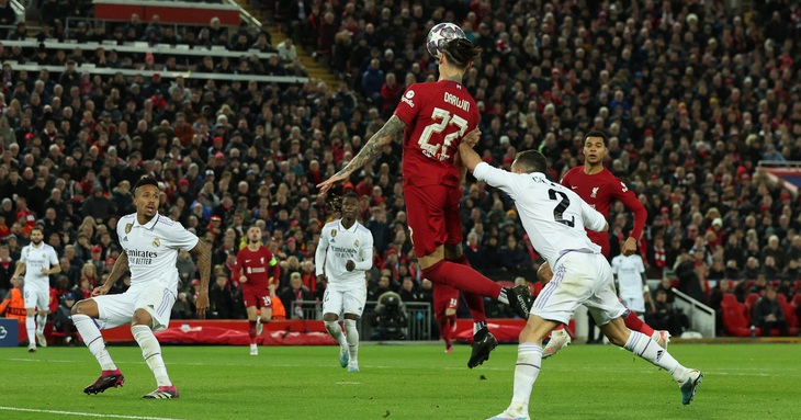 Champions League: Real Madrid đấu Liverpool, Barcelona gặp PSG ở vòng bảng