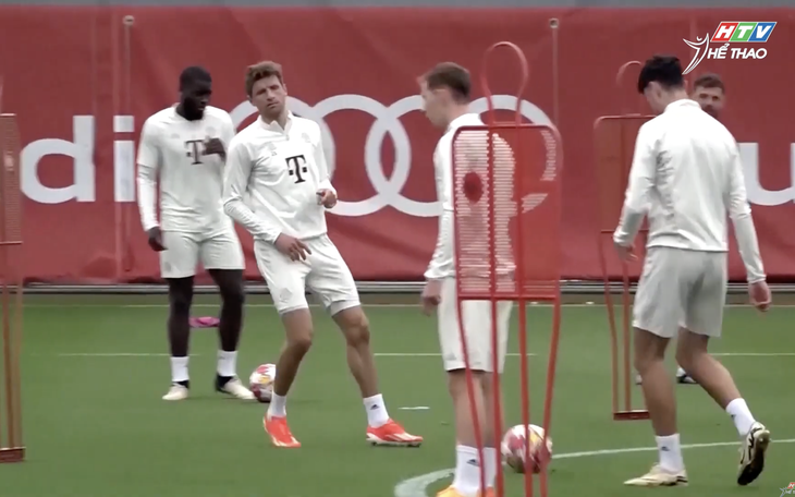 Thomas Muller thi đấu cho CLB Vancouver Whitecaps