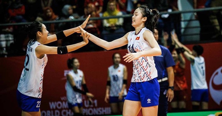 Bóng chuyền nữ U21 Việt Nam thắng trận thứ 3 liên tiếp với tỉ số không tưởng