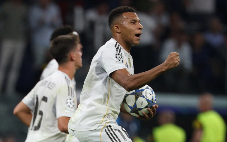 Vòng bảng Champions League - Real Madrid ngược dòng thắng Marseille