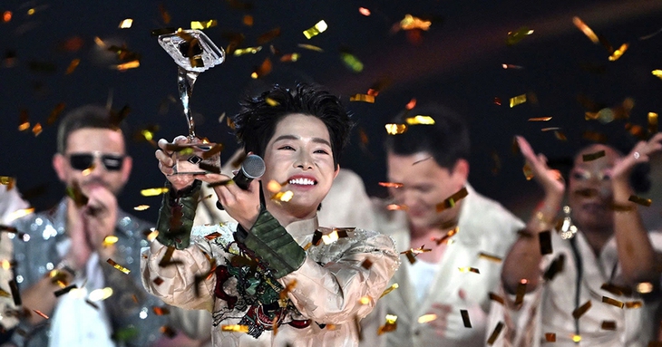 Thủ tướng gửi thư chúc mừng ca sĩ Đức Phúc giành Quán quân Intervision 2025