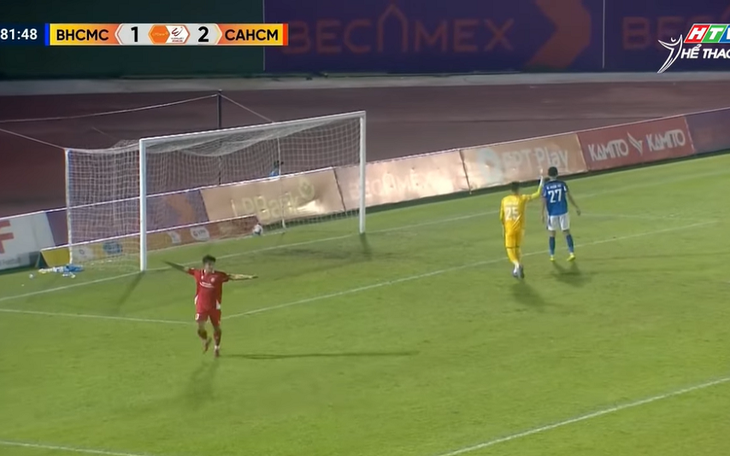 Vòng 4 V-League: Công an TP.HCM vươn lên ngôi nhì bảng
