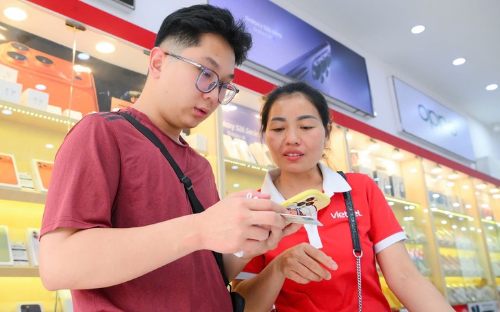 Hàng nghìn SIM điện thoại bị khoá vì không xác thực
