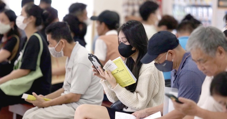 Từ 1/7, người dân TP. Hồ Chí Minh có thể tra cứu hồ sơ sức khỏe điện tử ngay trên điện thoại