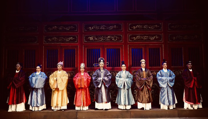 “Lệ Chi Viên” 2025: Trái đắng của quyền lực