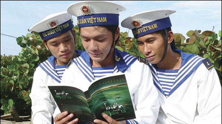 Phim tài liệu: Hành khúc biển