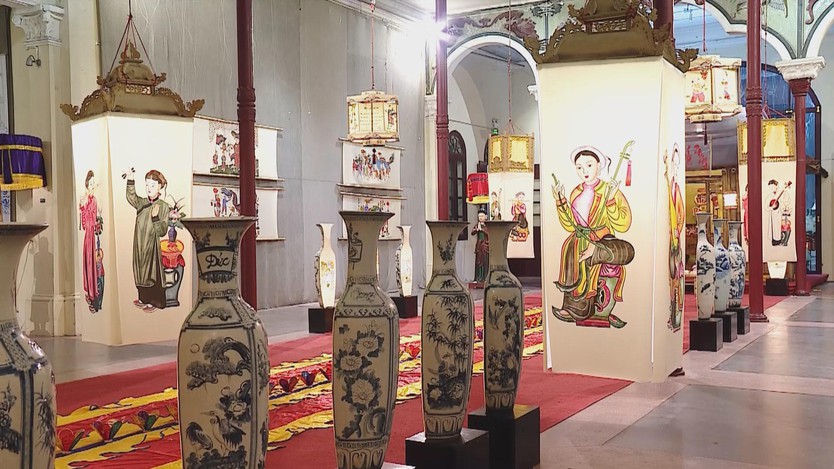 Rộn ràng Trung thu giữa lòng&nbsp;phố cổ Hà Nội&nbsp; - Ảnh 2.