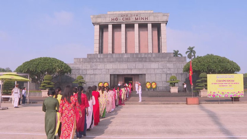 Bộ Tư lệnh Lăng Chủ tịch Hồ Chí Minh kỷ niệm 95 năm Ngày thành lập Hội Liên hiệp Phụ nữ Việt Nam - Ảnh 6.