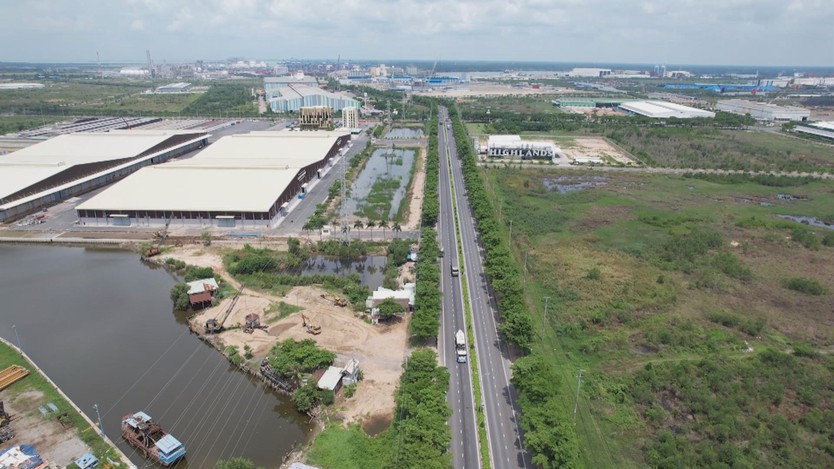 Chỉnh trang đô thị lan tỏa không khí chào mừng Đại hội Đảng bộ TP. Hồ Chí Minh  - Ảnh 1.