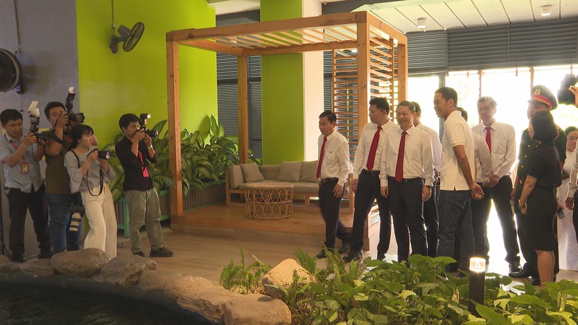 Đoàn đại biểu dự Đại hội Đảng bộ TP. Hồ Chí Minh lần thứ I khảo sát thực tiễn về phát triển kinh tế số- Ảnh 4.