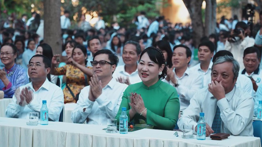 Hoa hậu Môi trường Thế giới 2023 Nguyễn Thanh Hà: Người trẻ sống đẹp là cống hiến bền bỉ - Ảnh 10.