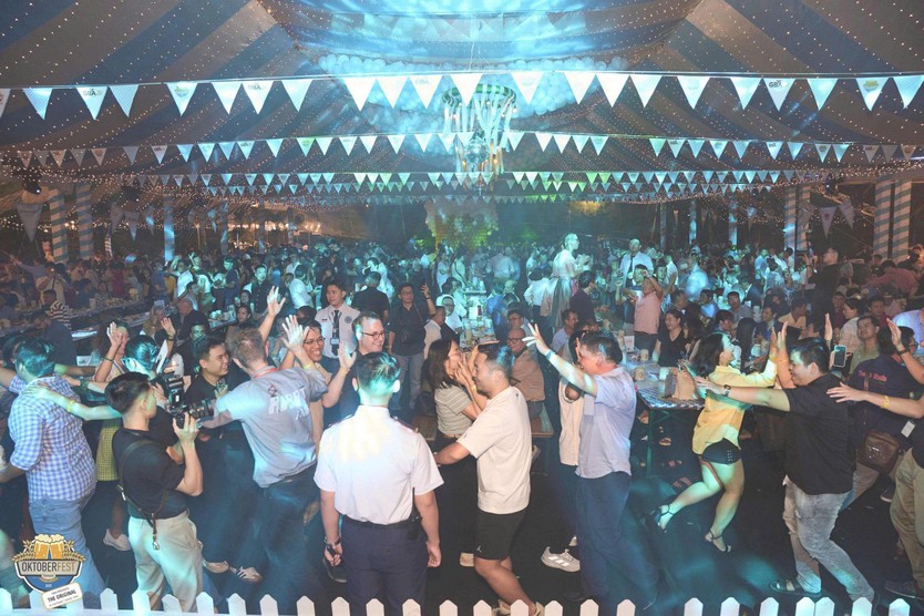 “Cháy hết mình” cùng GBA-Erdinger Oktoberfest 2025 – lễ hội bia Đức lớn nhất Đông Nam Á rực sáng giữa lòng TP. Hồ Chí Minh - Ảnh 6.