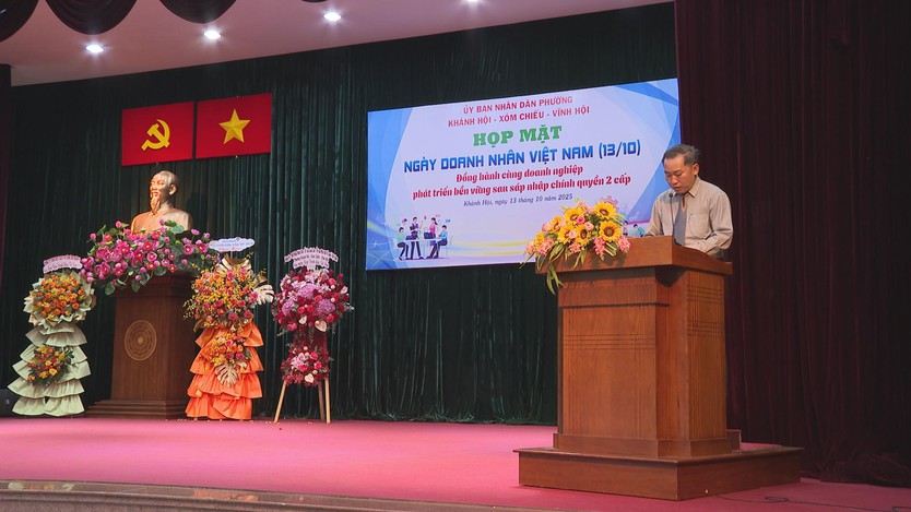 Các phường tại TP. Hồ Chí Minh họp mặt kỷ niệm Ngày Doanh nhân Việt Nam - Ảnh 2.