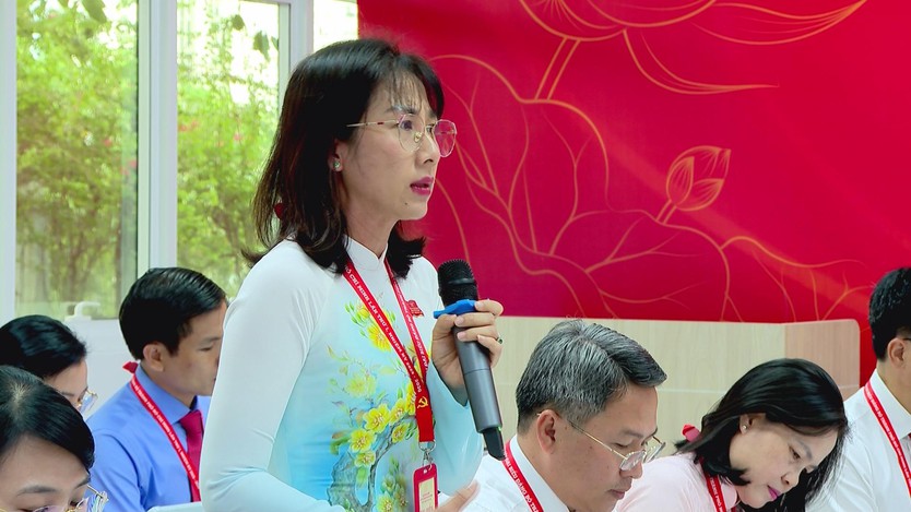 Sôi nổi thảo luận tại tổ, nhiều ý kiến đóng góp vào văn kiện Đại hội - Ảnh 3.