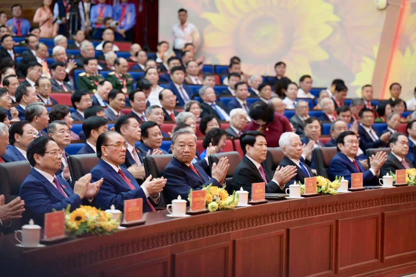 Toàn văn phát biểu khai mạc Đại hội đại biểu Đảng bộ TP. Hồ Chí Minh lần thứ I - Ảnh 2.
