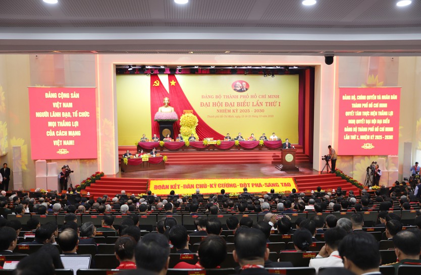Khai mạc Đại hội Đại biểu Đảng bộ TP. Hồ Chí Minh lần thứ I, nhiệm kỳ 2025-2030 - Ảnh 1.