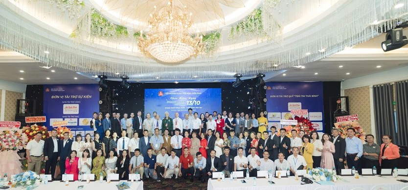 Hội doanh nhân Thái Bình miền Nam ra mắt "Quỹ trái tim Thái Bình" - Hơn 200 xe đạp đã được tiếp nhận - Ảnh 4.