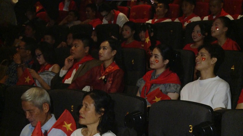 Bộ phim “Tổ Quốc Trong Tim: The Concert Film” chính thức ra mắt - Ảnh 15.