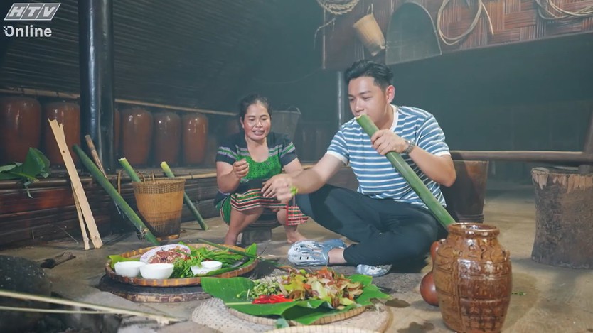 Món ngon người S'tiêng trong những ống lồ ô - Ảnh 2.