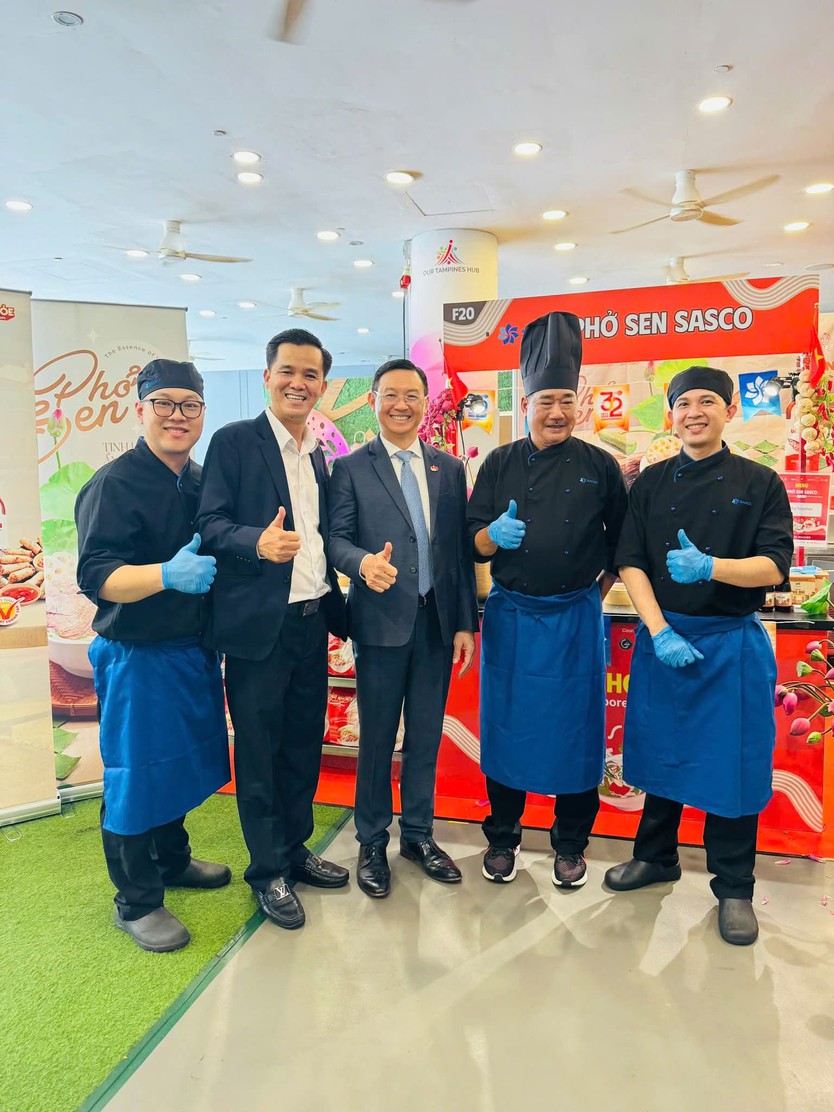 Phở Sen SASCO: Tinh hoa ẩm thực Việt xuất ngoại, chinh phục Singapore- Ảnh 7.