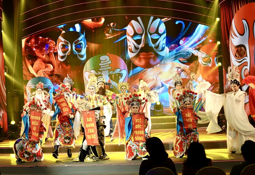Tưng bừng khai mạc Những ngày Văn học - Nghệ thuật TP.HCM- Ảnh 5.