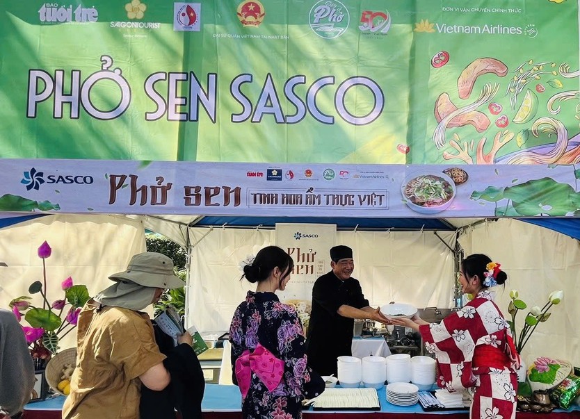 Phở Sen SASCO: Tinh hoa ẩm thực Việt xuất ngoại, chinh phục Singapore- Ảnh 3.