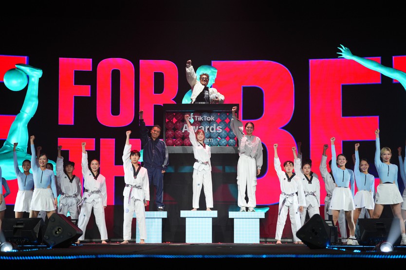 TikTok Awards Việt Nam 2025: Những biểu tượng mới được vinh danh, tiếp nối kỷ nguyên sáng tạo  - Ảnh 1.