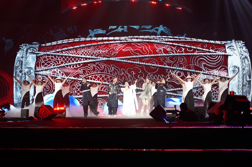 TikTok Awards Việt Nam 2025: Những biểu tượng mới được vinh danh, tiếp nối kỷ nguyên sáng tạo  - Ảnh 2.