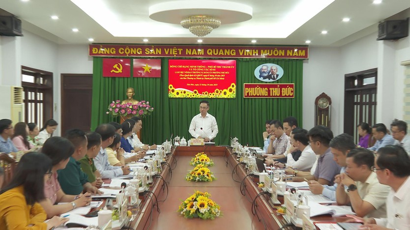 TP. Hồ Chí Minh: Gỡ vướng hạ tầng, nhân sự và chuyển đổi số tại phường Thủ Đức   - Ảnh 1.