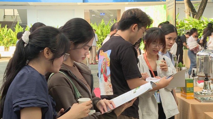 Tôn vinh văn hóa Trà Việt: Hành trình từ cây chè tới chén trà - Ảnh 5.